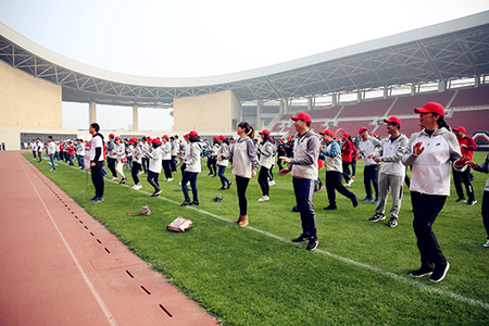 LGȤζ�˶���